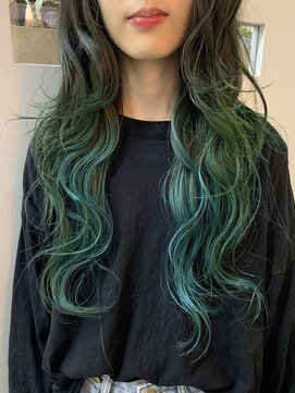 キューズ クラブ(cuz KLUB) 【cuzKLUB】ウルフレイヤー×グリーングラデーション【池袋】