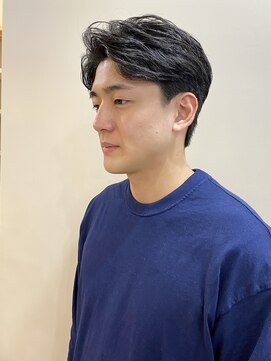 レーヴス(REVES) 大人七三アップバング　ナチュラルツーブロ