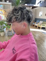 スカイ(SKY)&nbsp;目を惹く男らしいハイライト　フェード　目立ちたい方は是非