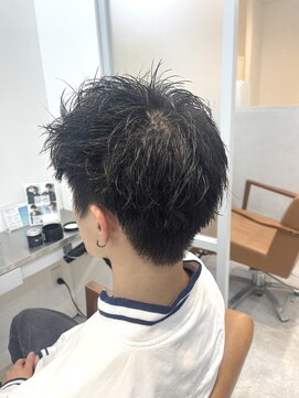 ロミーオム 本厚木(ROMMY. Homme) スパイキーショートメンズカット刈り上げ