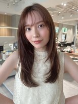 顔周りレイヤー　ロング　ストレート　シースルーバング