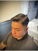 七三オールバック かき上げヘアサイドパートグラデーション