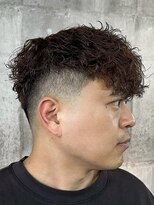 メイン(MENIN)&nbsp;スペインカール[相模大野/メンズカット］