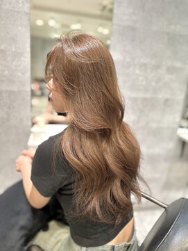 アンダーバーホワイト(_WHITE) 20代30代大人可愛いレイヤーロング　ブリーチ無し透明感ブラウン