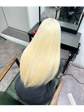 モニカ 原宿店(MONIQA) ブロンド