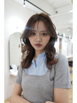 シルクレイ 高田馬場(Silk-lei) ミディアムレイヤーと韓国多幸感メイク