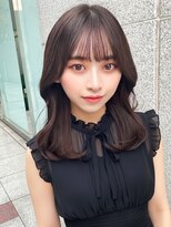 アフロート トウキョウ(AFLOAT TOKYO) 小顔前髪顔周りカットミディアムレイヤーくびれヘア20代30代40代