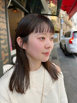 ショートバング/ストレートミディアム