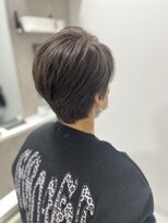 アミカ(Amica)&nbsp;ハンサムショート×白髪馴染ませカラー