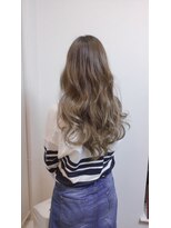 ヘアーディレクションイアス (HAIR DIRECTION eAs) 《eAs》重ため大人ロング