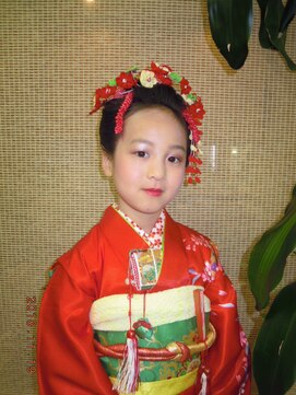 トータルビューティーサロンカワニシ まとめ髪と着付け