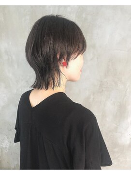 ヘルベチカ・ヘア(Helvetica hair) [helvetica hair]compact wolf