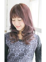 ラクシア(LUXIA)&nbsp;流行の赤！内巻きパーマスタイル