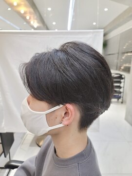 ワン 横浜(ONE005) センターパート×ニュアンスパーマ