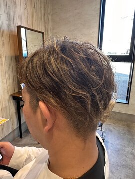 エヌアンドエー 杉戸高野台店(N&A) ツイストスパイラル#1 ツーブロックケアカラーニュアンスパーマ