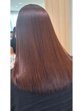 ファムバイアヴァンス(Femme by AVANCE.) 酸性ストレートで柔らか髪♪