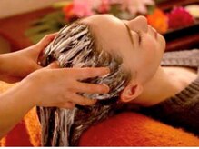 サロンドウイ(salon de OUI)