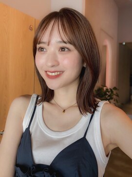 ガーデンヨコハマエスト(GARDEN YOKOHAMA est) 外ハネ　ロブ　ミディアム　切りっぱなし　小顔　前髪