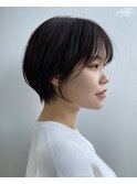 前髪あり耳掛け丸みくびれショートボブ20代30代40代50代60代