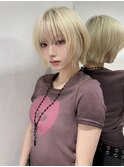石塚／ぱっつん顔まわりウルフブロンドタッセルレイヤーボブ新宿