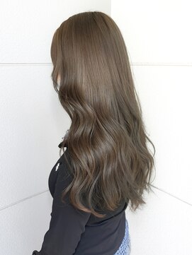 ヘアーアイストゥーレ(HAIR ICI TRE) 夏先取りベージュカラー/ブリーチなしカラー/小顔レイヤー