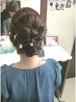 結婚式およばれリボンシニヨンスタイル