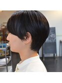 黒髪ショート