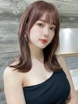 アイヴィー(IVY)&nbsp;ツヤ髪インクカラー 小顔見せ韓国ヘア 流れる顔まわりカット