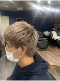 ベージュ