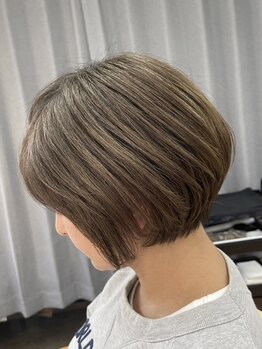メイズ モナカ店(MAYS)の写真/暗くなりすぎない自然なカラーでワンランク上の艶髪へ。髪や頭皮に優しい薬剤を厳選しています◎