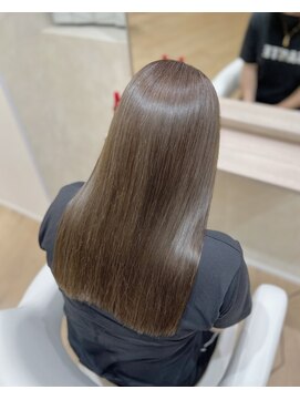 ジャパンデザイナーズアカデミー ベージュカラー