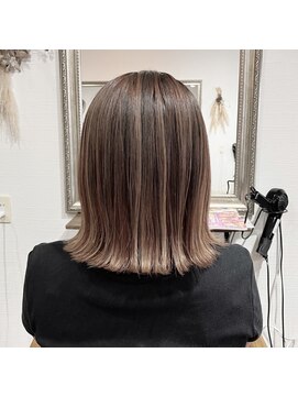 ヘアメイク アンフィ(amphi) バレイヤージュボブ