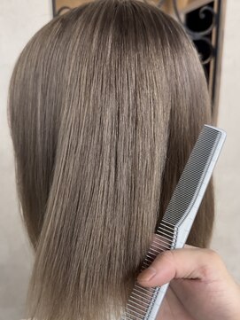 ルノン シェリー(LUNON cheliy) ミルクティーベージュ/ダブルカラー/ハイトーン