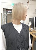 ミニボブブロンドヘア
