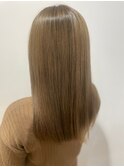 上品で華やかなブロンド/ベージュカラー 髪質改善トリートメント