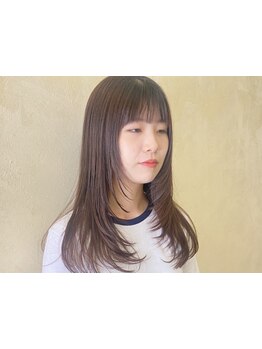 周りから褒められる髪の秘密はここに。オーダーメイド調合でずっと触りたくなる柔らかなうる艶ヘア。