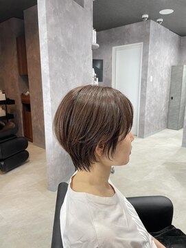 バディ(BUDDY) ナチュラルショートボブ