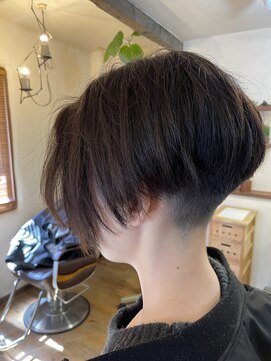 大人かっこいいツーブロックショート