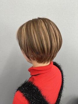 ピヨン 心斎橋(piLLon) ショートボブ/デザインカラー/アンブレラカラー/ベージュカラー