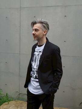 DAMANI 表参道 髪質改善/ヘッドスパ/ハイライト/白髪染め/白髪ぼかし/縮毛矯正 サーフカール/波巻きツイストスパイラル[表参道駅]