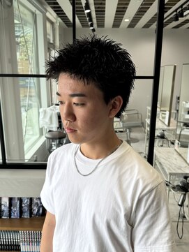 ホワイト(WHITE) スパイキーショート