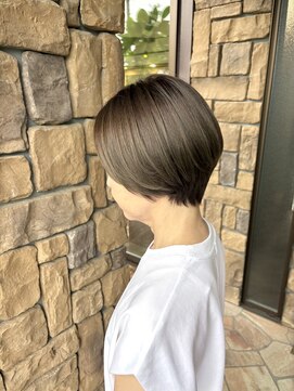 美容室 ルチア ハワイ(Luccica HAWAII) ショートレイヤー