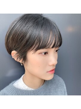 フラミューム 恵比寿(flammeum) ミヤザキスタイル　　アシメなコンパクトベリーショート