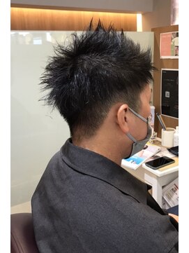 エル バイ ファースト(L by first) 【L by first】刈り上げアップバング◎20代30代40代50代