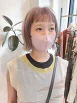 ヘアーアイスカルテット(HAIR ICI QUARTET)&nbsp;ミルクティーカラー ピンクベージュ　切りっぱなしボブ