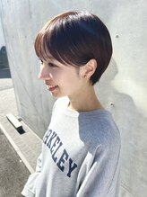 リアン アオヤマ(Liun aoyama) マッシュショート 大人かわいい 20代30代 耳かけ 前髪あり