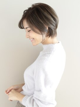 アフロート ギンザ(AFLOAT GINZA) 【小鳥居】シルキーベージュ大人可愛いボブショート前上がりボブ