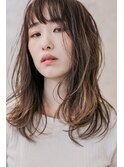 カットだけで!?クセを活かしたミディアムスタイル♪ 菊岡
