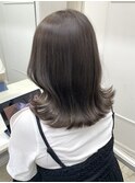 【くびれヘア×オリーブグレージュ】小顔カット 斜めバング