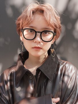 ノラ ウメダ(NORA UMEDA) 【NORA UMEDA 高木】センターパートショート　オレンジベージュ